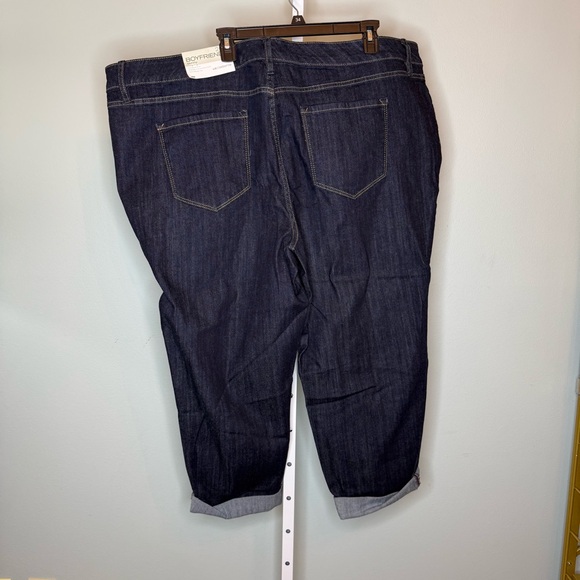 Liz Claiborne Dark Blue Boyfriend Skinny Jeans
Size 26W - Picture 3 of 6
